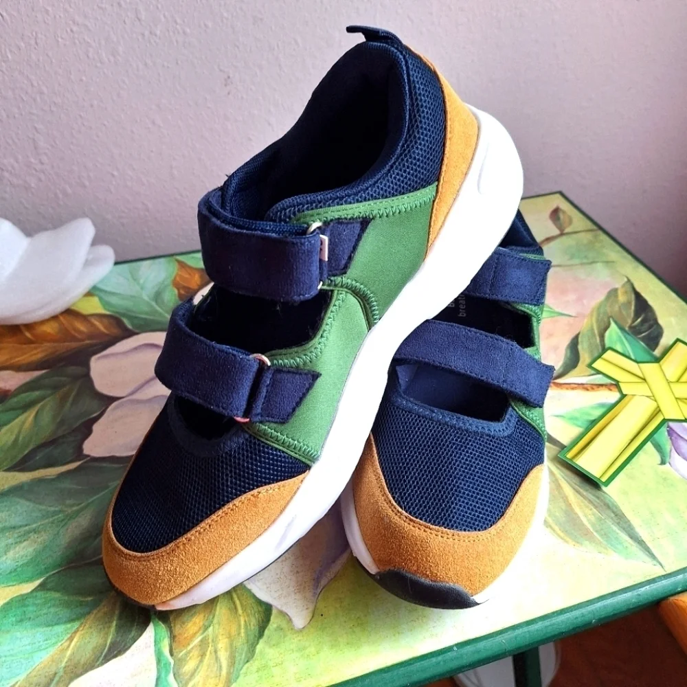 ADULT MAN OR WOMAN Navy and Green Velcro Sneakers